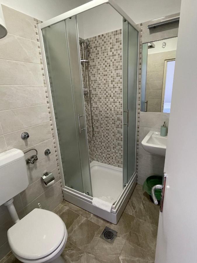 Diana Rooms And Apartments Starigrad Paklenica Dış mekan fotoğraf
