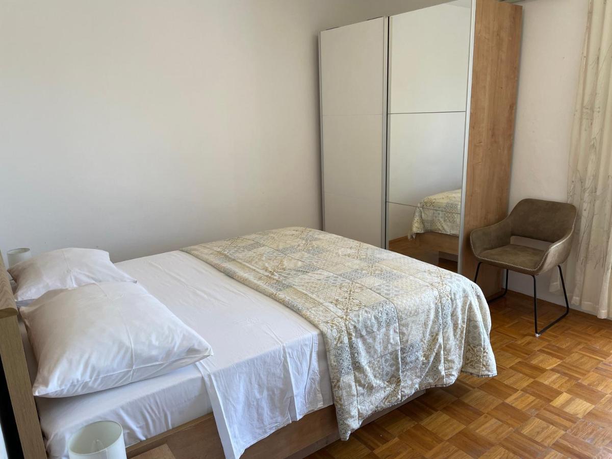 Diana Rooms And Apartments Starigrad Paklenica Dış mekan fotoğraf