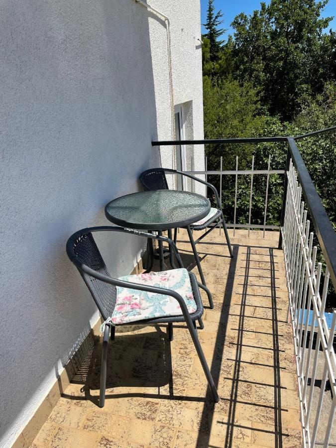 Diana Rooms And Apartments Starigrad Paklenica Dış mekan fotoğraf