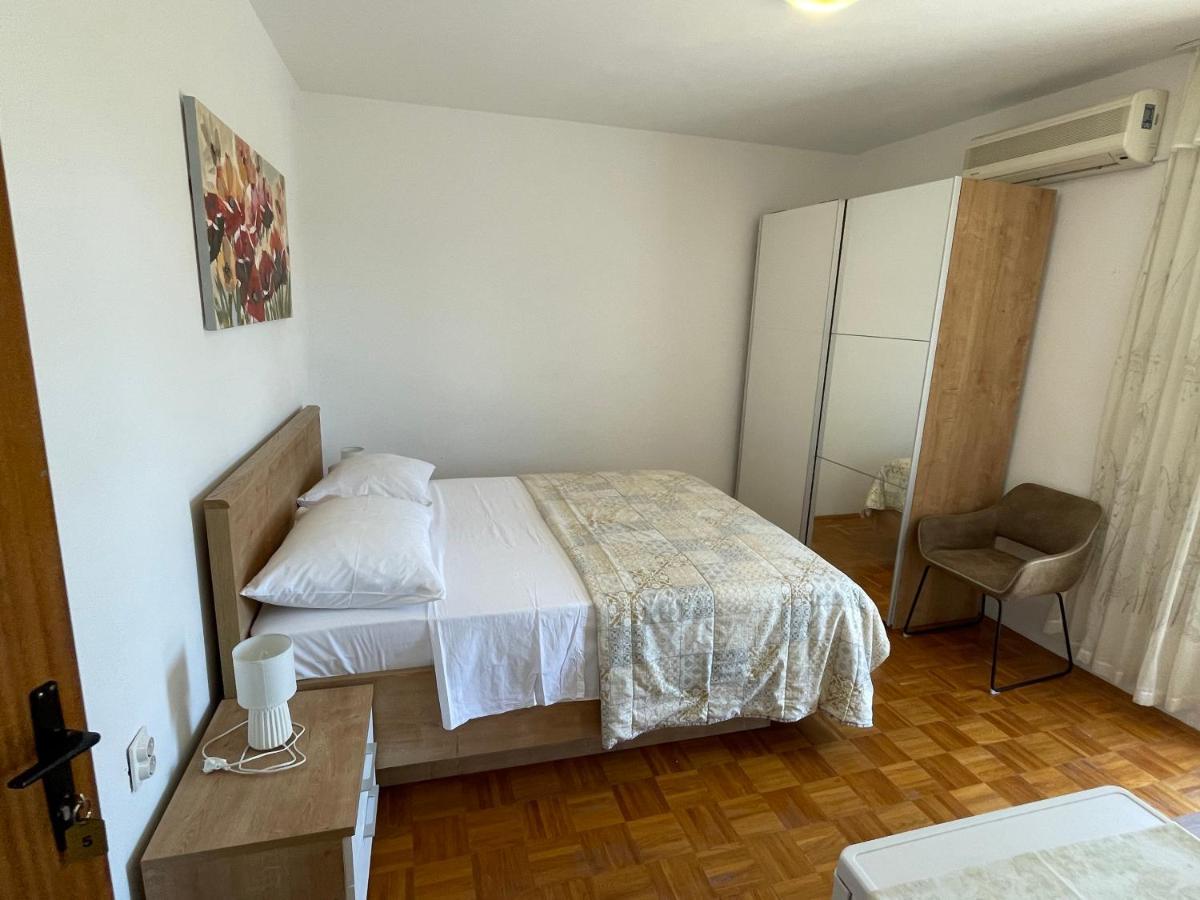 Diana Rooms And Apartments Starigrad Paklenica Dış mekan fotoğraf