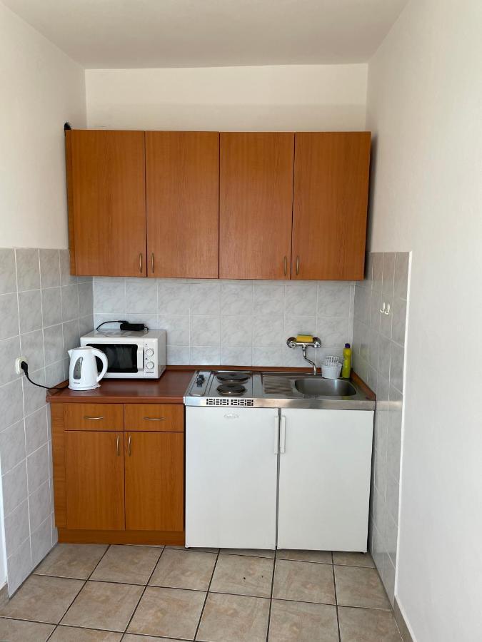 Diana Rooms And Apartments Starigrad Paklenica Dış mekan fotoğraf