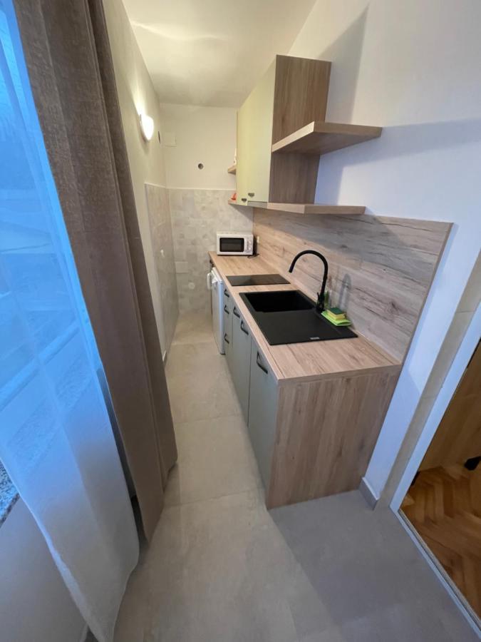 Diana Rooms And Apartments Starigrad Paklenica Dış mekan fotoğraf