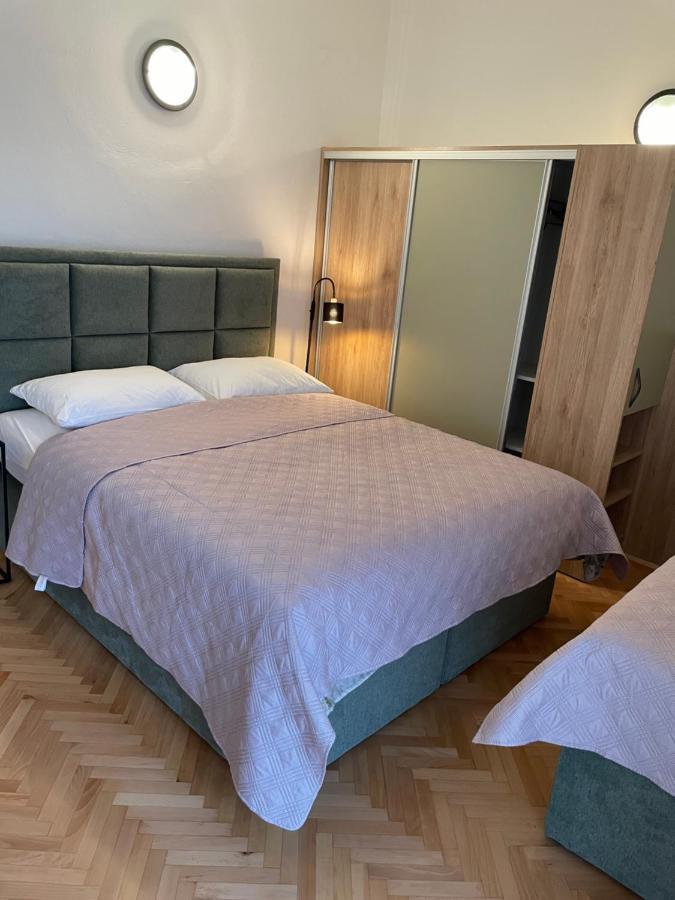 Diana Rooms And Apartments Starigrad Paklenica Dış mekan fotoğraf
