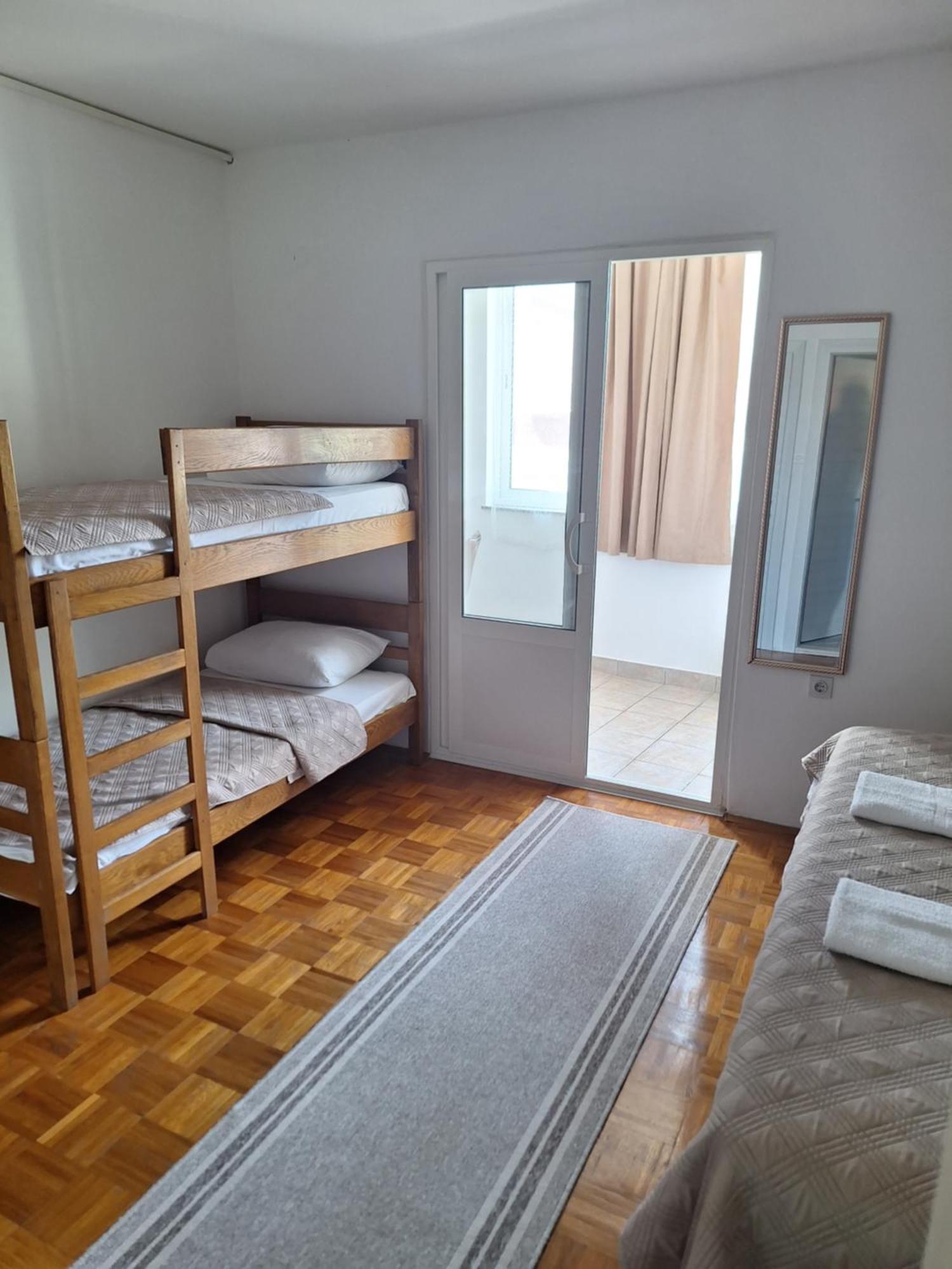 Diana Rooms And Apartments Starigrad Paklenica Dış mekan fotoğraf