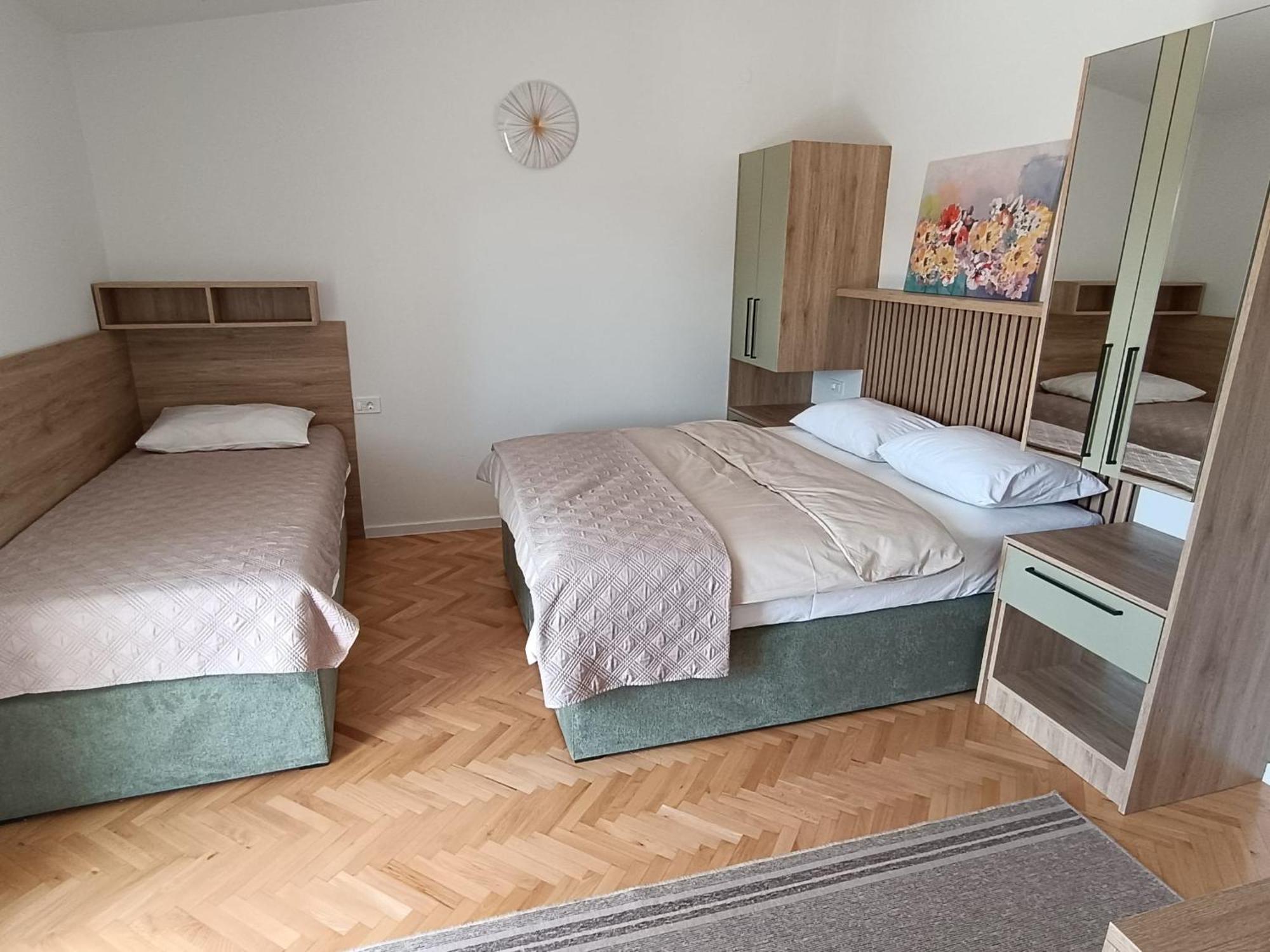 Diana Rooms And Apartments Starigrad Paklenica Dış mekan fotoğraf
