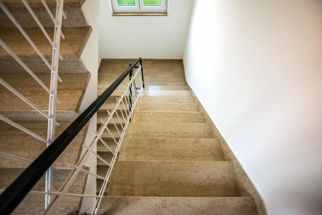 Diana Rooms And Apartments Starigrad Paklenica Dış mekan fotoğraf